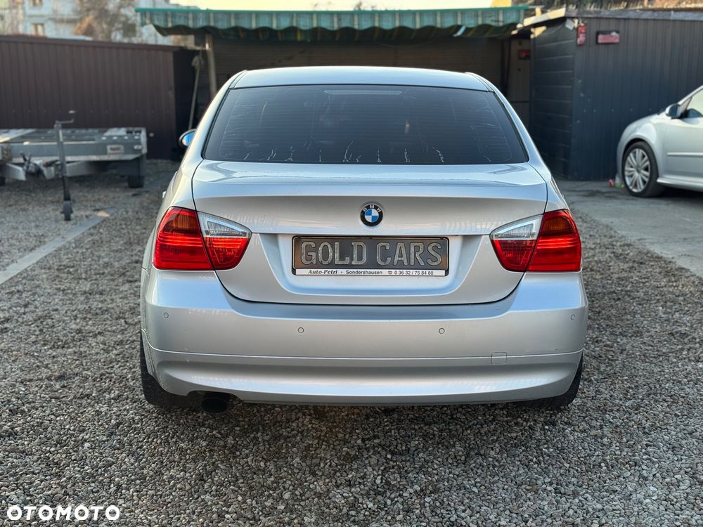 BMW Seria 3 318i Edition Exclusive - 6