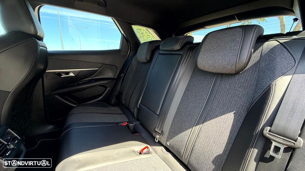 Peugeot 3008 1.5 BlueHDi GT Line EAT8 - 40