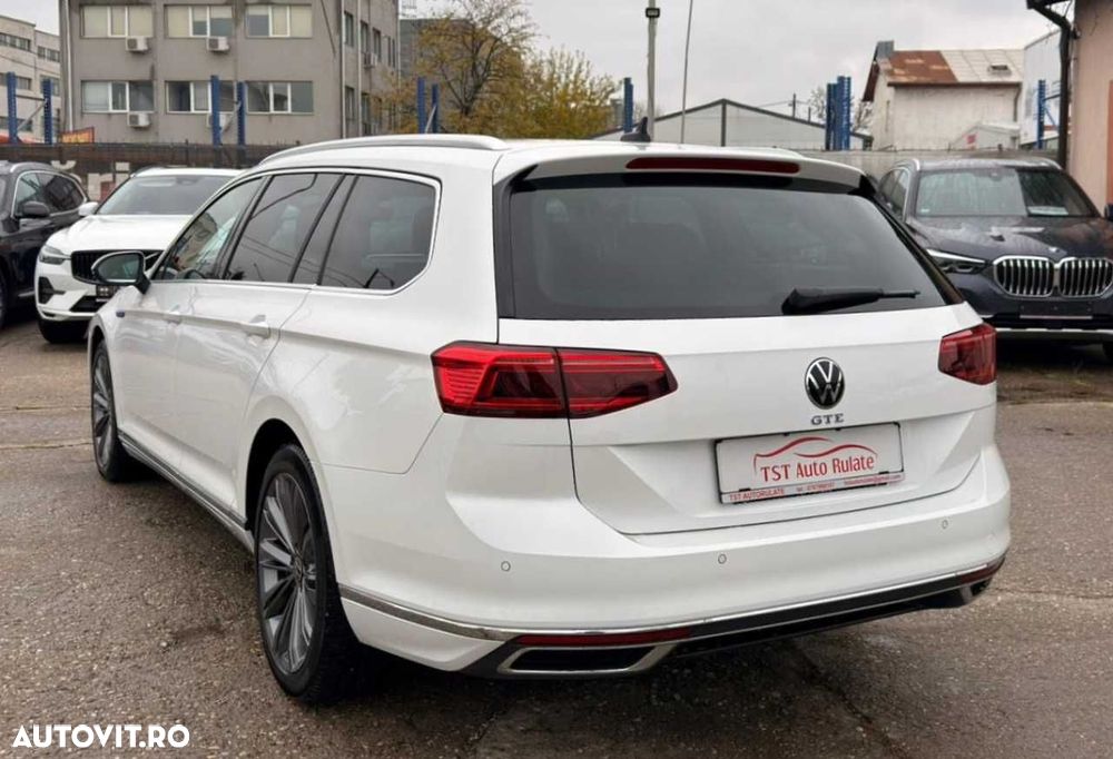 Volkswagen Passat - 6