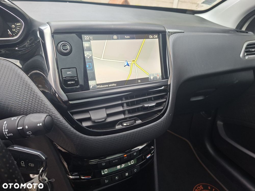 Peugeot 208 1.2 PureTech Allure S&S - 7