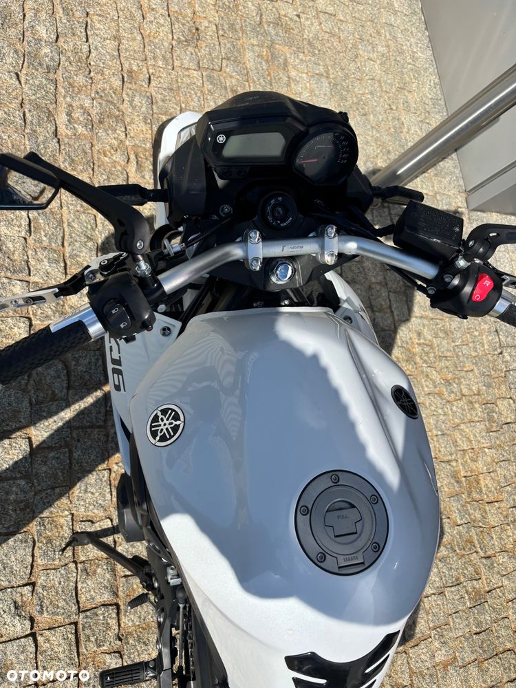 Yamaha XJ - 5