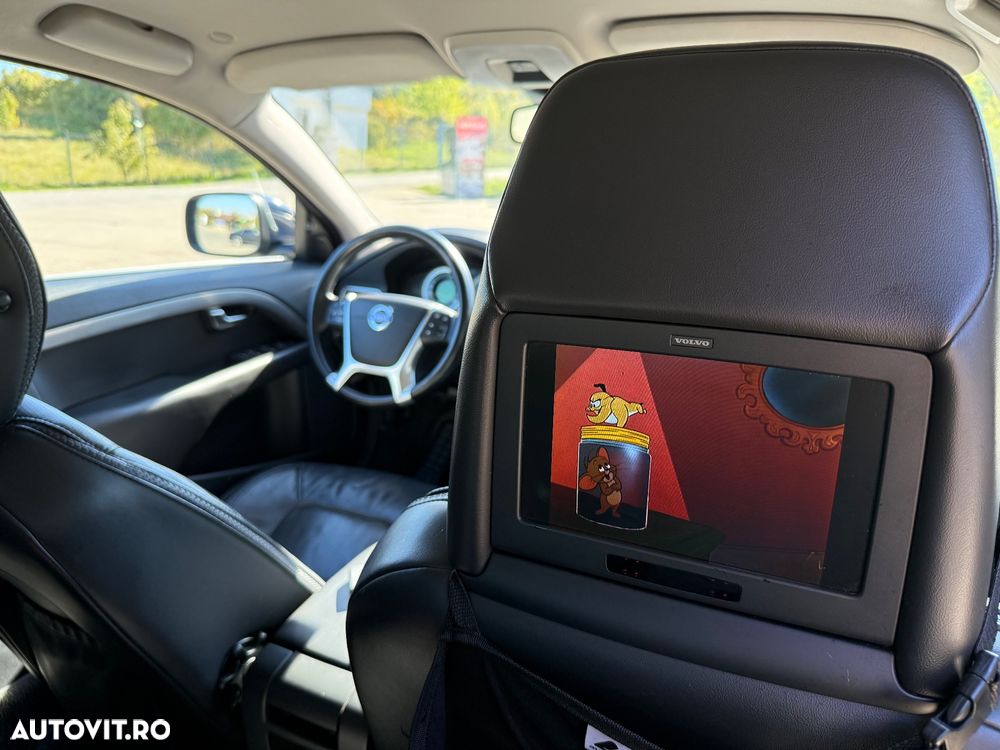 Volvo XC 70 - 10