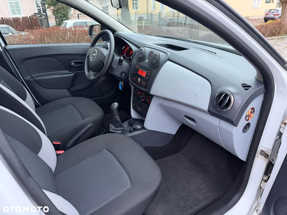 Dacia Sandero 1.2 16V 75 Laureate - 37