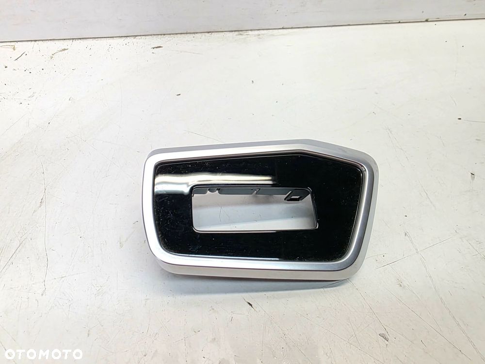 RAMKA OBUDOWA PRZEŁĄCZNIKA ŚWIATEŁ AUDI A6 C8 4K1857966 EUROPA - 1