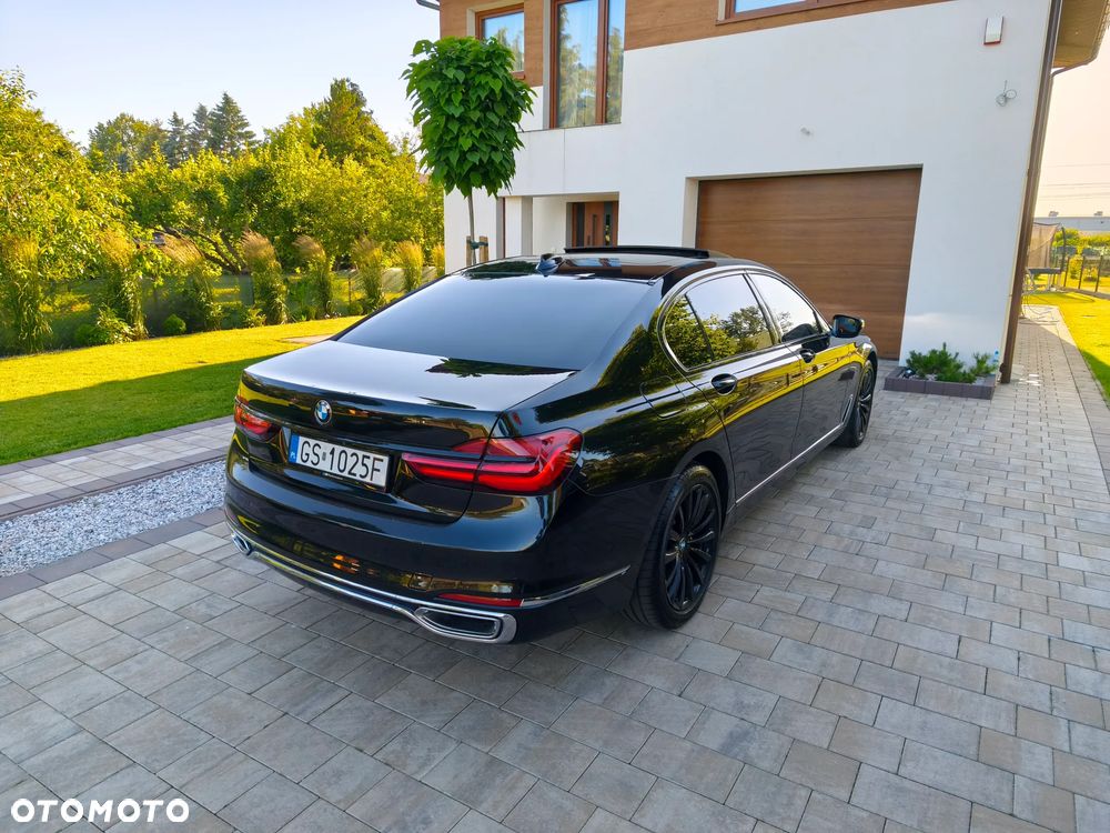 BMW Seria 7 750Li xDrive - 1