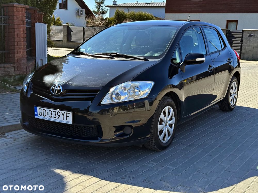 Toyota Auris 1.33 VVT-i Life Comfort - 1