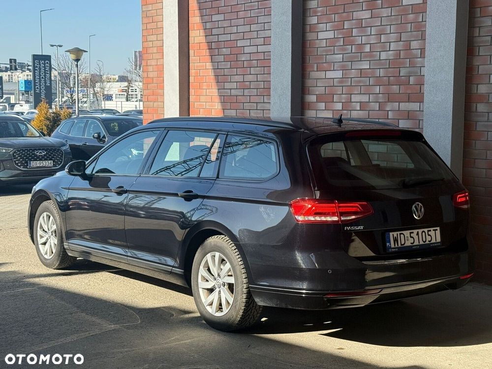 Volkswagen Passat - 6