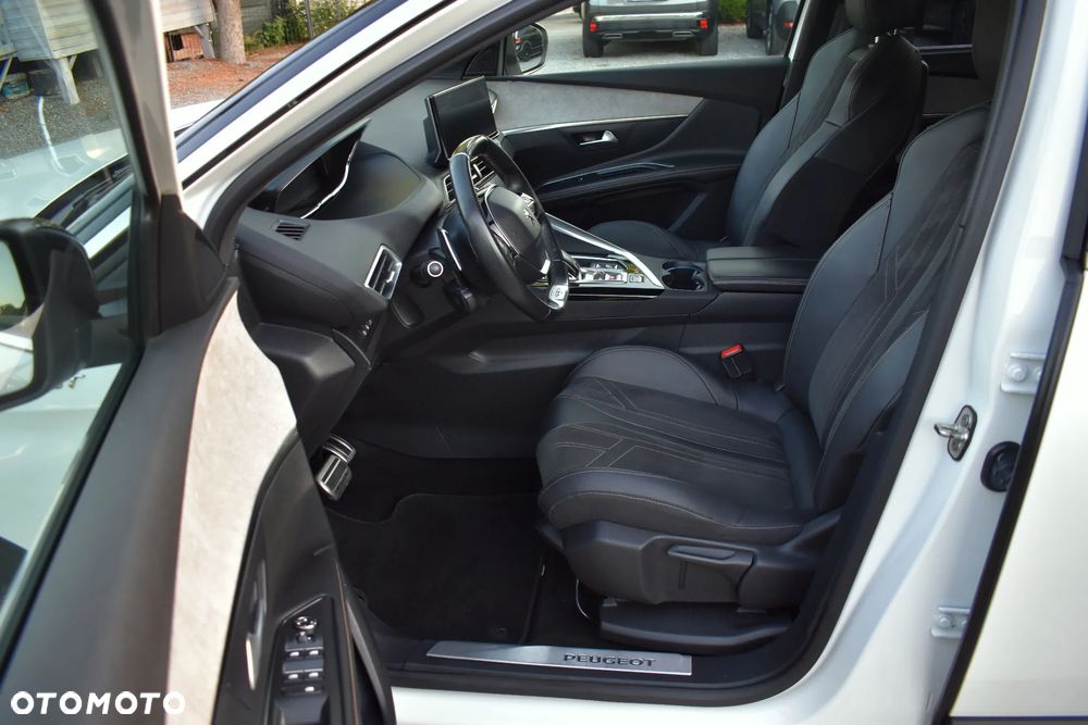 Peugeot 5008 BlueHDi 130 EAT8 GT - 22