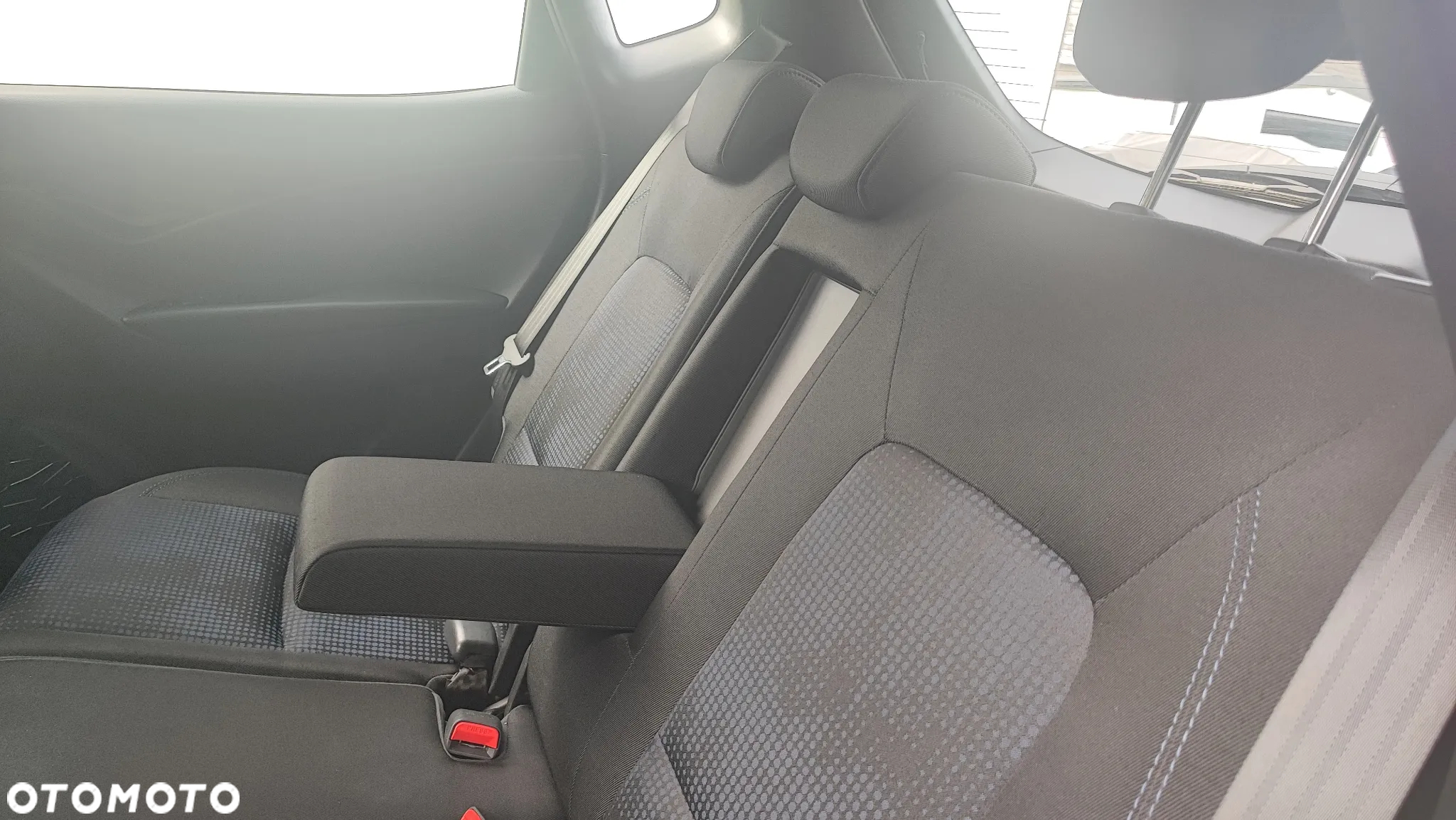 Hyundai ix20 1.4 Comfort - 23
