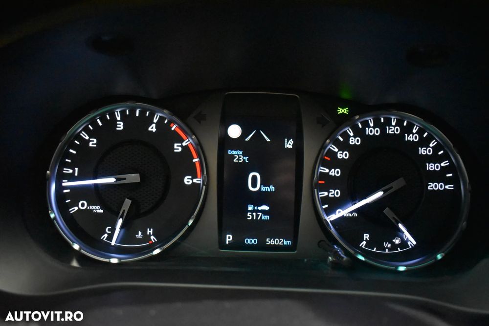 Toyota Hilux 2.4D 150CP 4x4 Double Cab AT Executive - 12