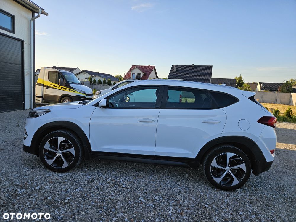 Hyundai Tucson 1.6 GDI BlueDrive GO 2WD - 11