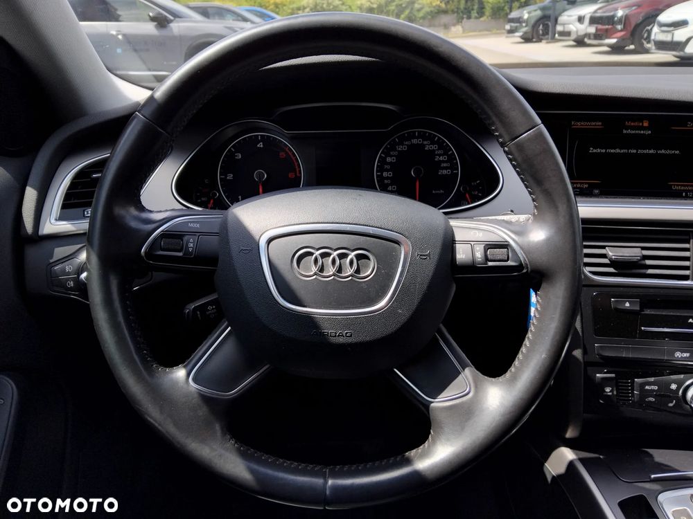 Audi A4 Avant 2.0 TDI DPF multitronic Ambiente - 8