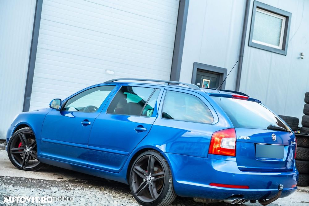 Skoda Octavia 2.0 TSI DSG RS - 5