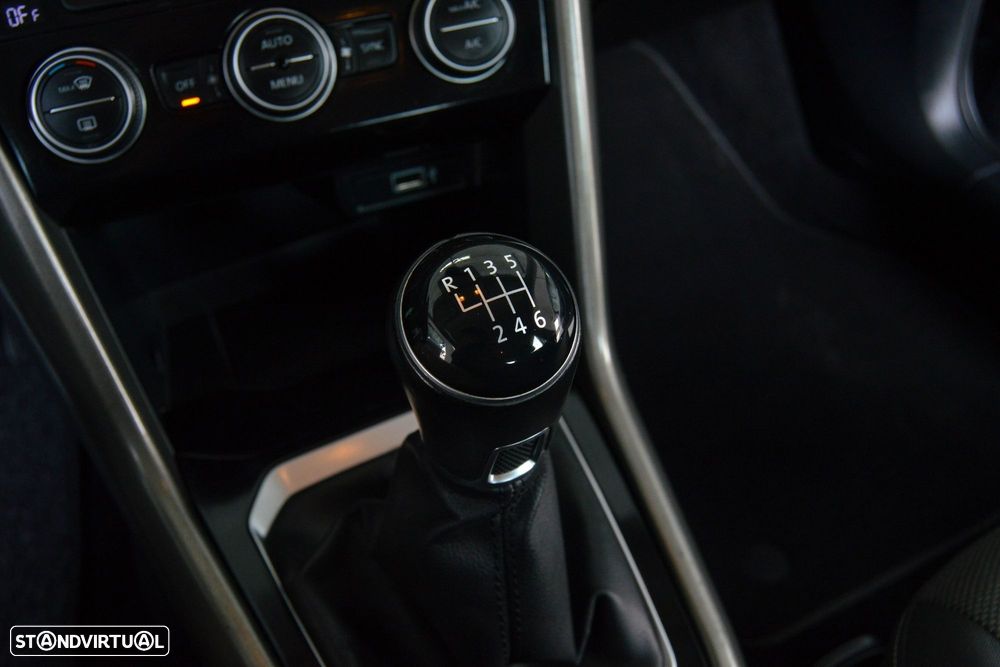VW T-Roc 1.6 TDI Style - 44