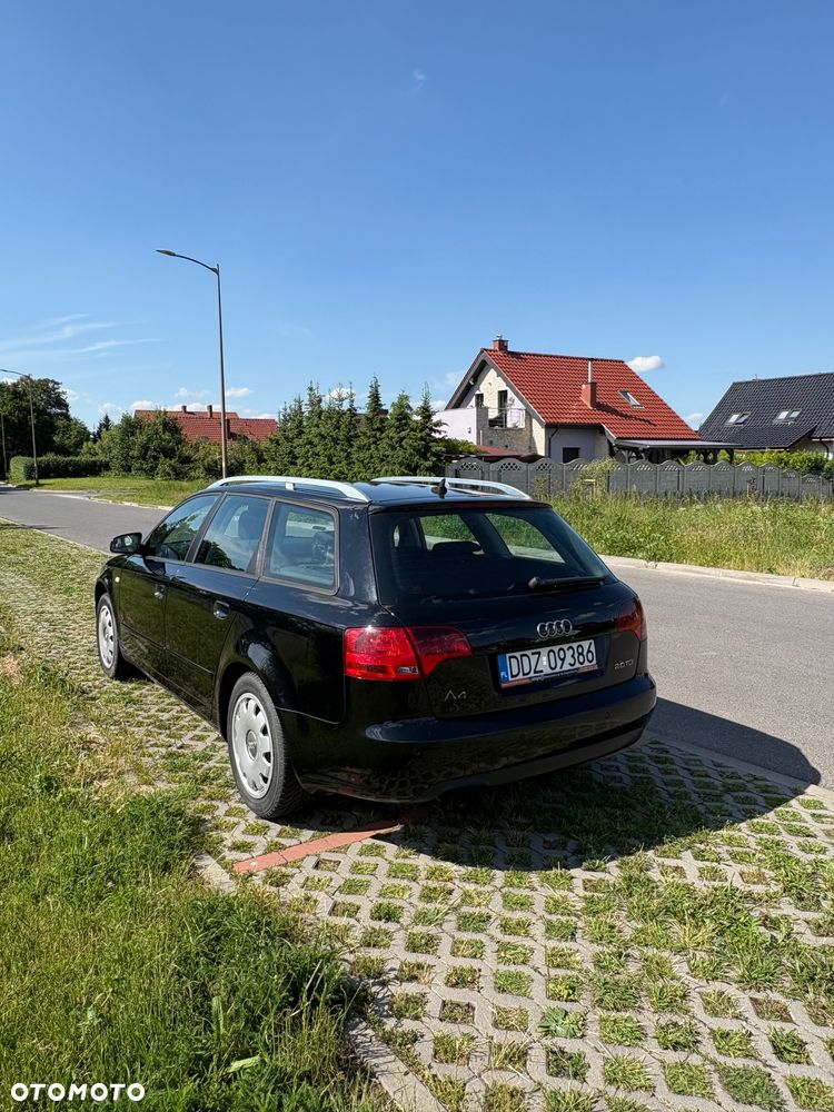 Audi A4 Limousine - 6