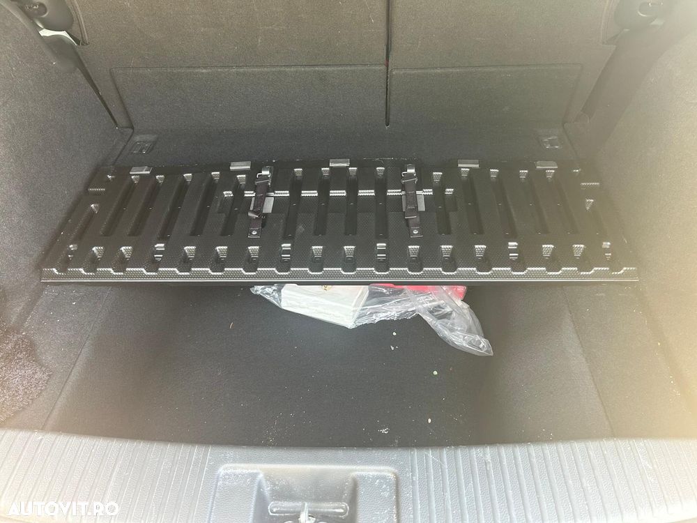 Honda HR-V 1.5 i-VTEC CVT Elegance - 11