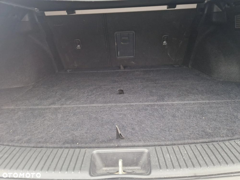 Hyundai i30 1.6 CRDI DCT EDITION 30 - 13