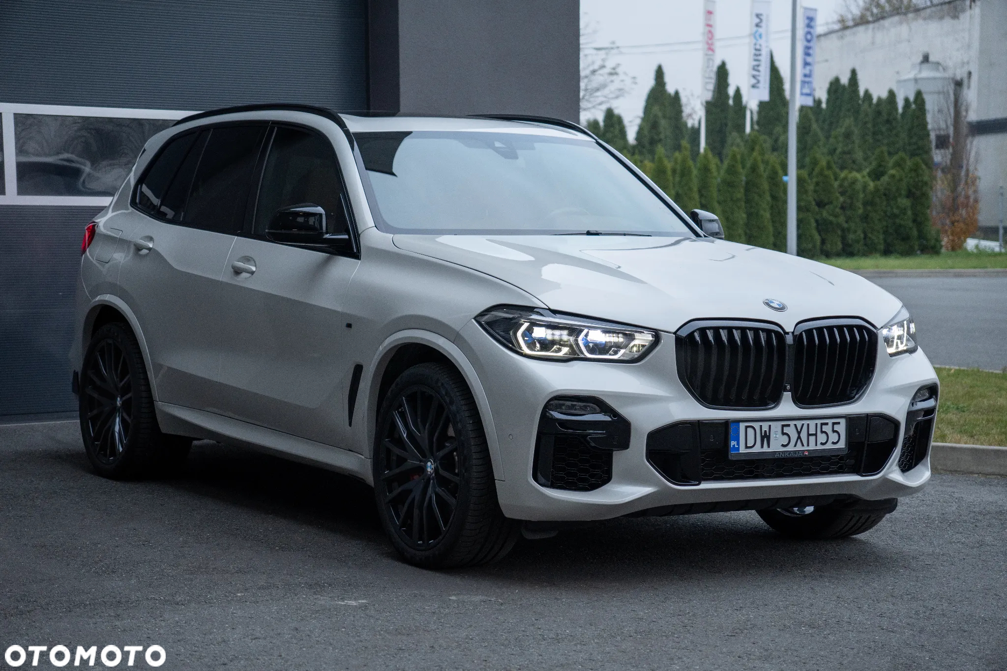 BMW X5 M M50i - 4