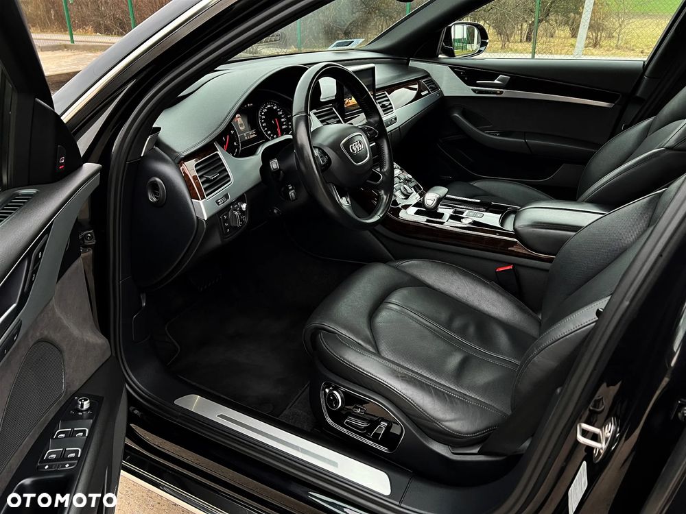 Audi A8 4.2 TDI DPF (clean diesel) quattro tiptronic - 29