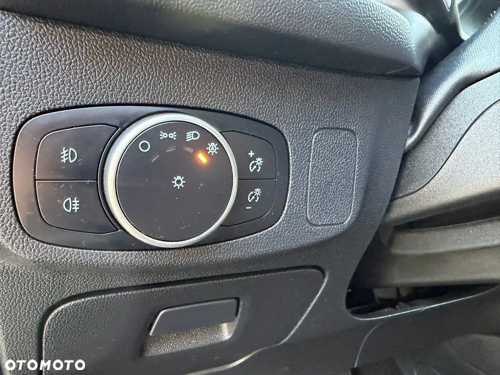 Ford Focus 2.0 EcoBlue Titanium Business - 16