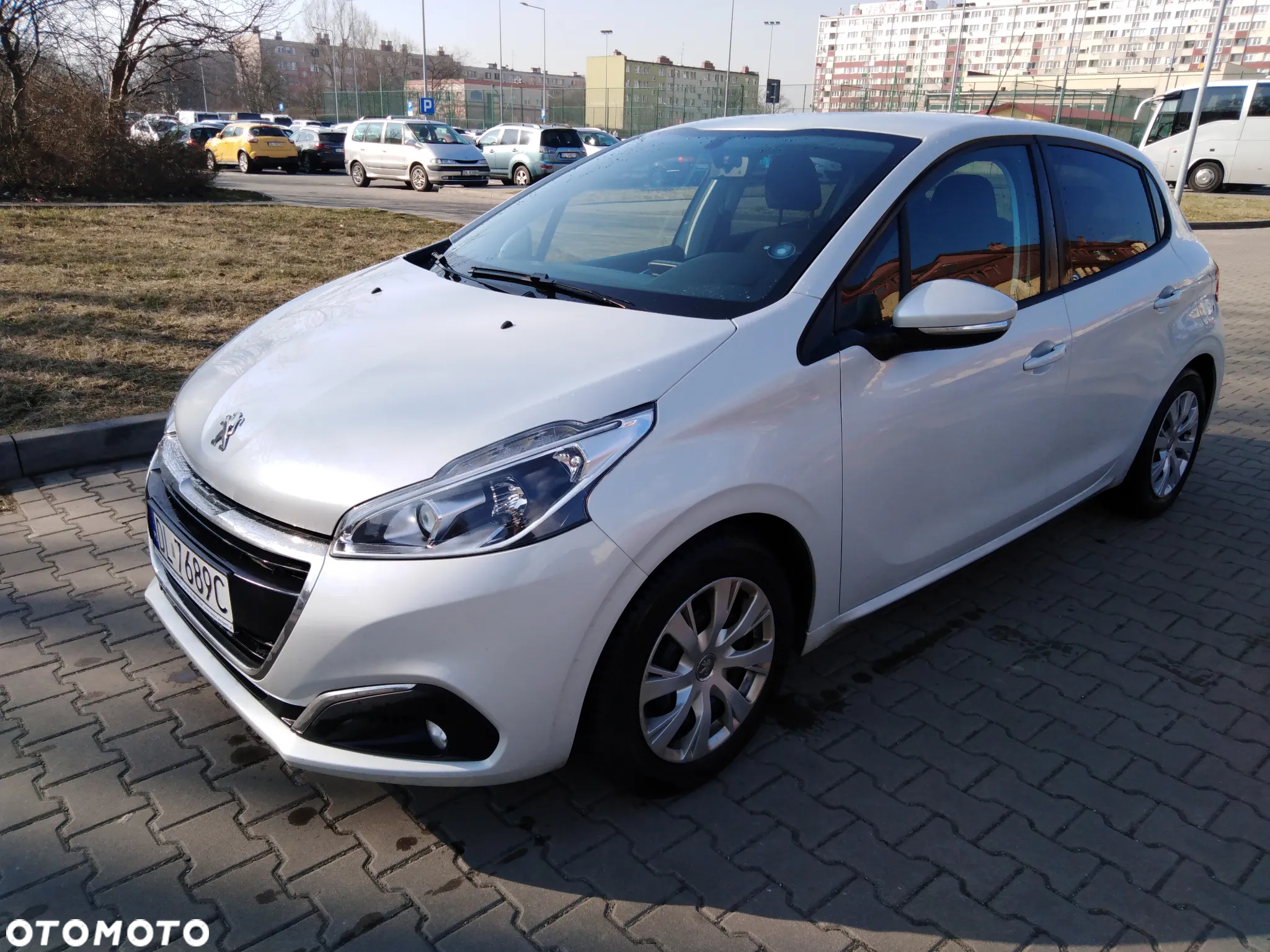 Peugeot 208 1.2 PureTech Active - 4