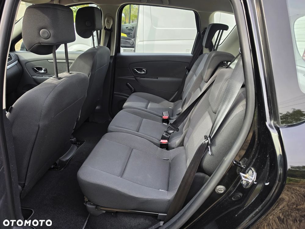 Renault Scenic - 10