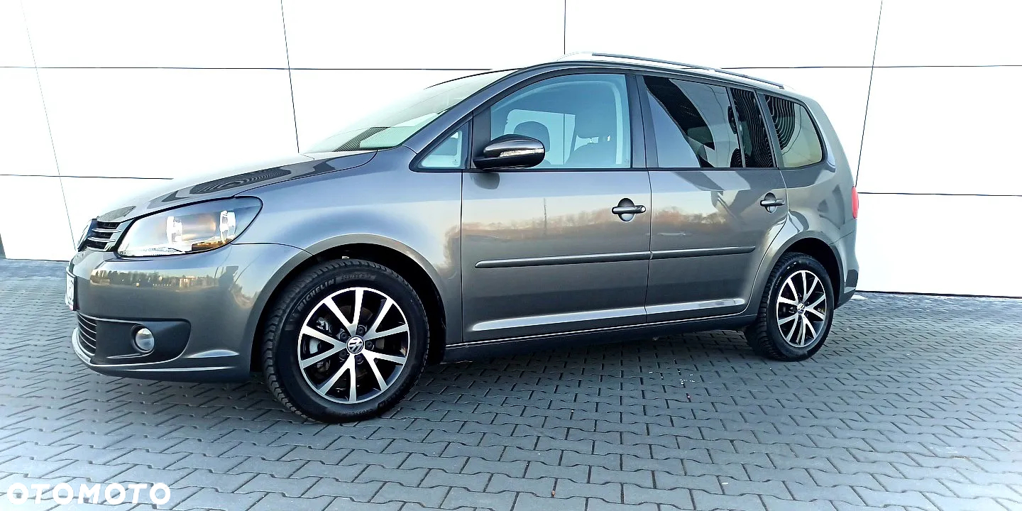 Volkswagen Touran 1.6 TDI DPF Highline - 4
