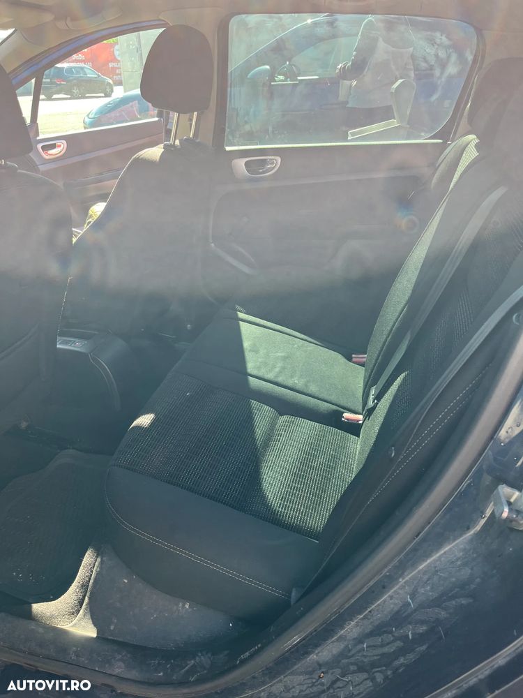 Peugeot 307 1.6 XT - 22