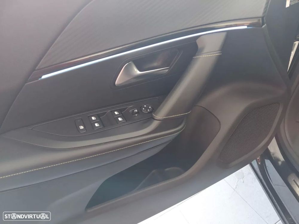 Peugeot 2008 PureTech 130 Stop&Start GT-Line Edition - 14