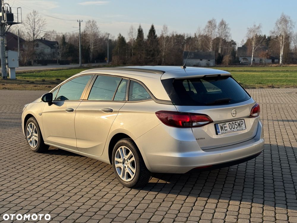 Opel Astra 1.6 CDTI Enjoy - 5