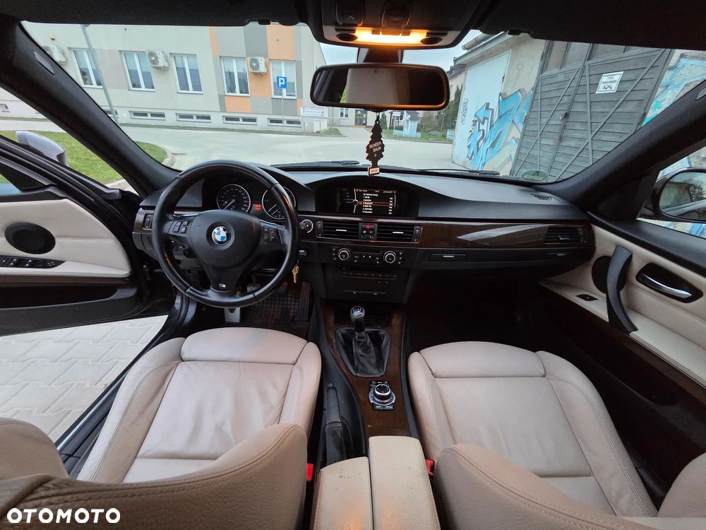 BMW Seria 3 318d - 10