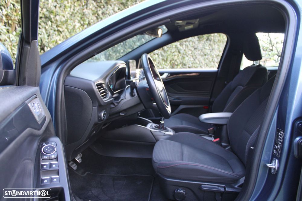 Ford Focus SW 1.5 TDCi EcoBlue ST-Line - 4