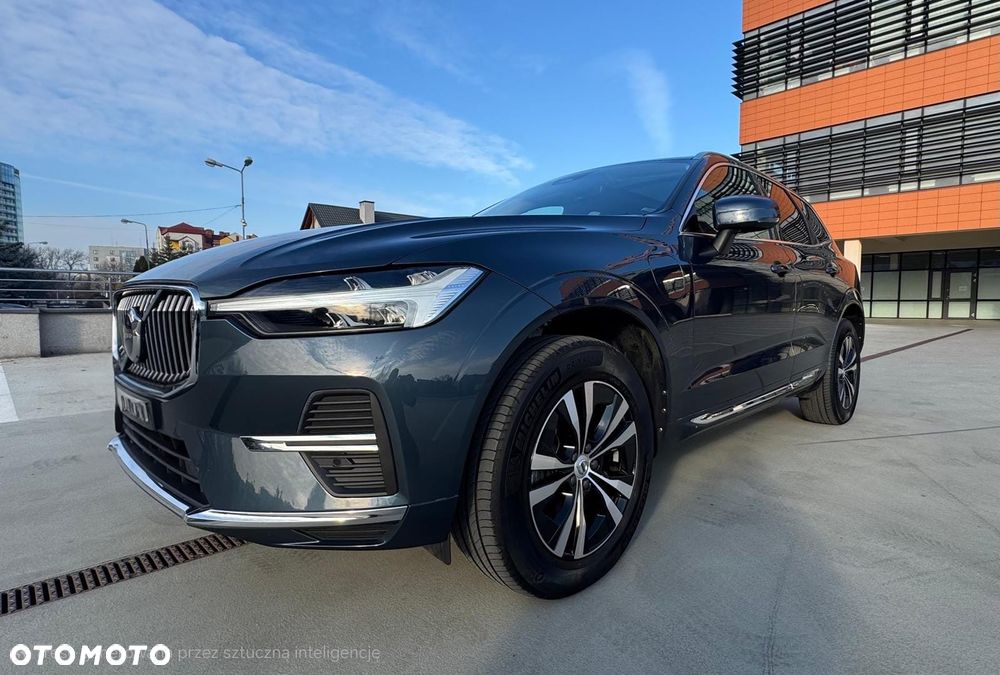 Volvo XC 60 T6 Plug-In Hybrid AWD Inscription - 2