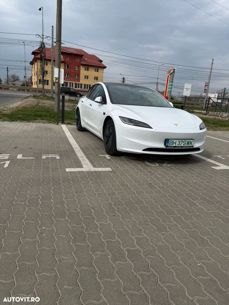 Tesla Model 3 - 2