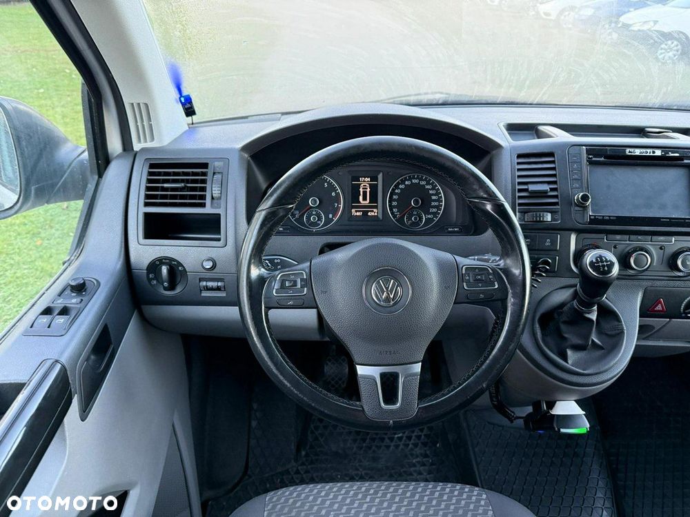 Volkswagen Transporter - 11
