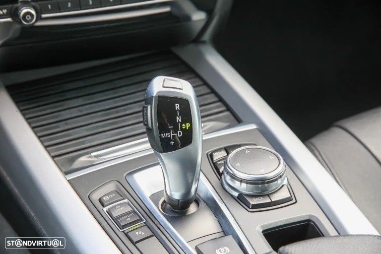 BMW X5 25 d sDrive Comfort 7L - 25