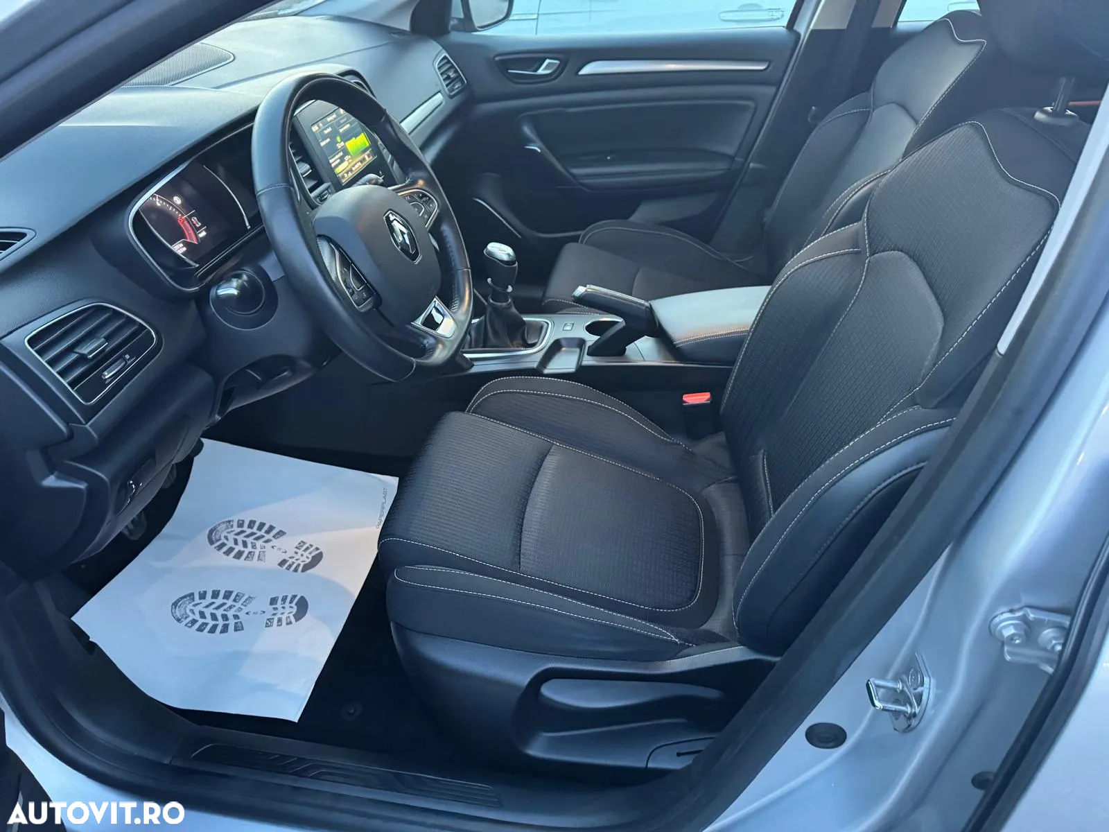Renault Megane Estate Blue dCI Intens - 8