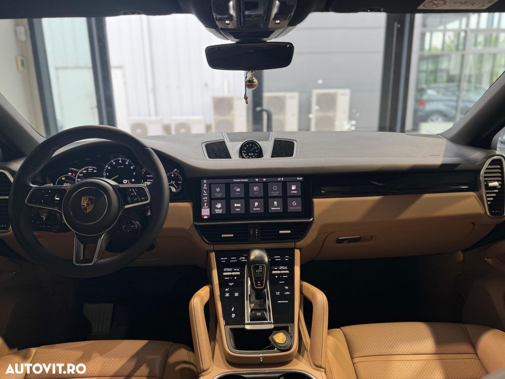 Porsche Cayenne Coupe - 10