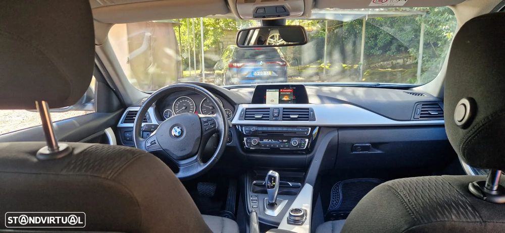 BMW 318 d Touring Advantage Auto - 11