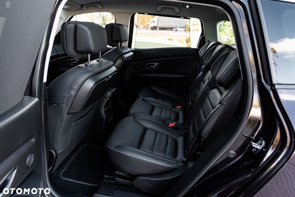 Renault Grand Scenic - 19