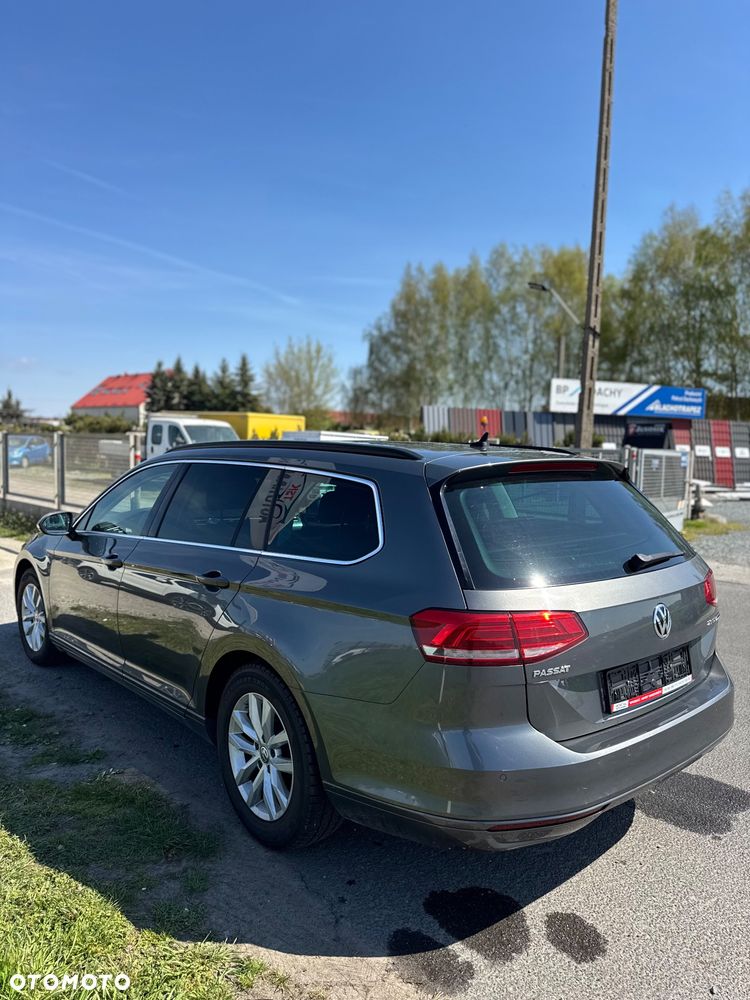 Volkswagen Passat 2.0 TDI (BlueMotion Technology) Highline - 3