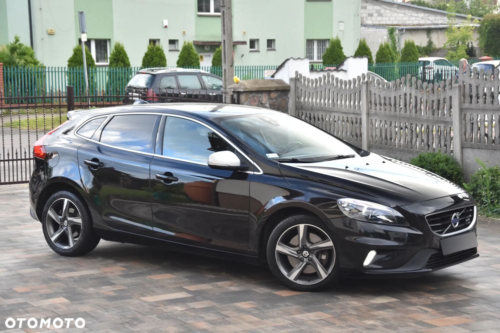 Volvo V40 D4 Drive-E R-Design Summum - 4