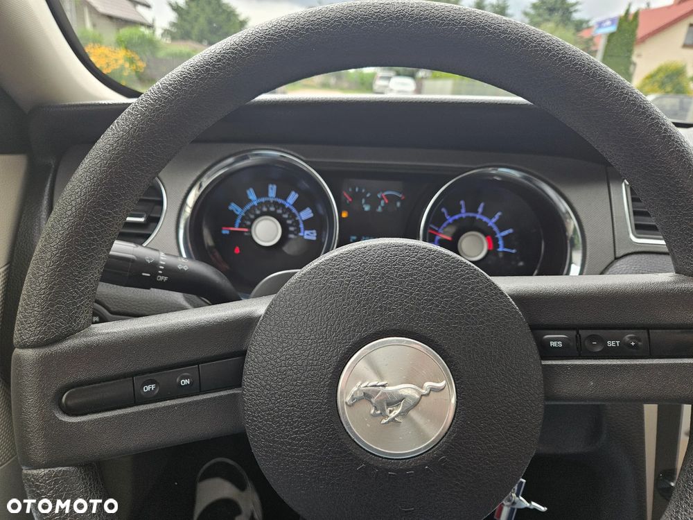 Ford Mustang - 16
