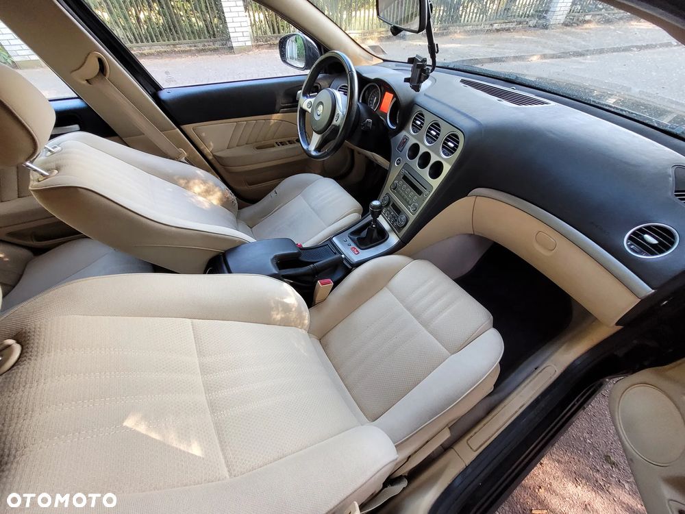 Alfa Romeo 159 - 8