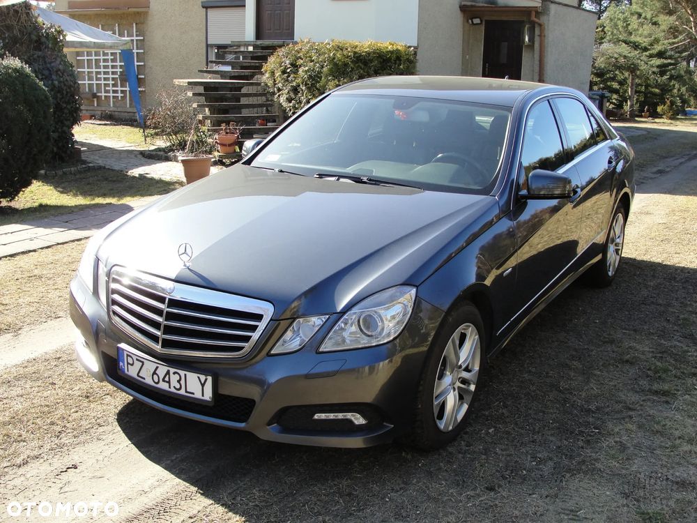 Mercedes-Benz Klasa E 220 CDI BlueEff Avantgarde - 1
