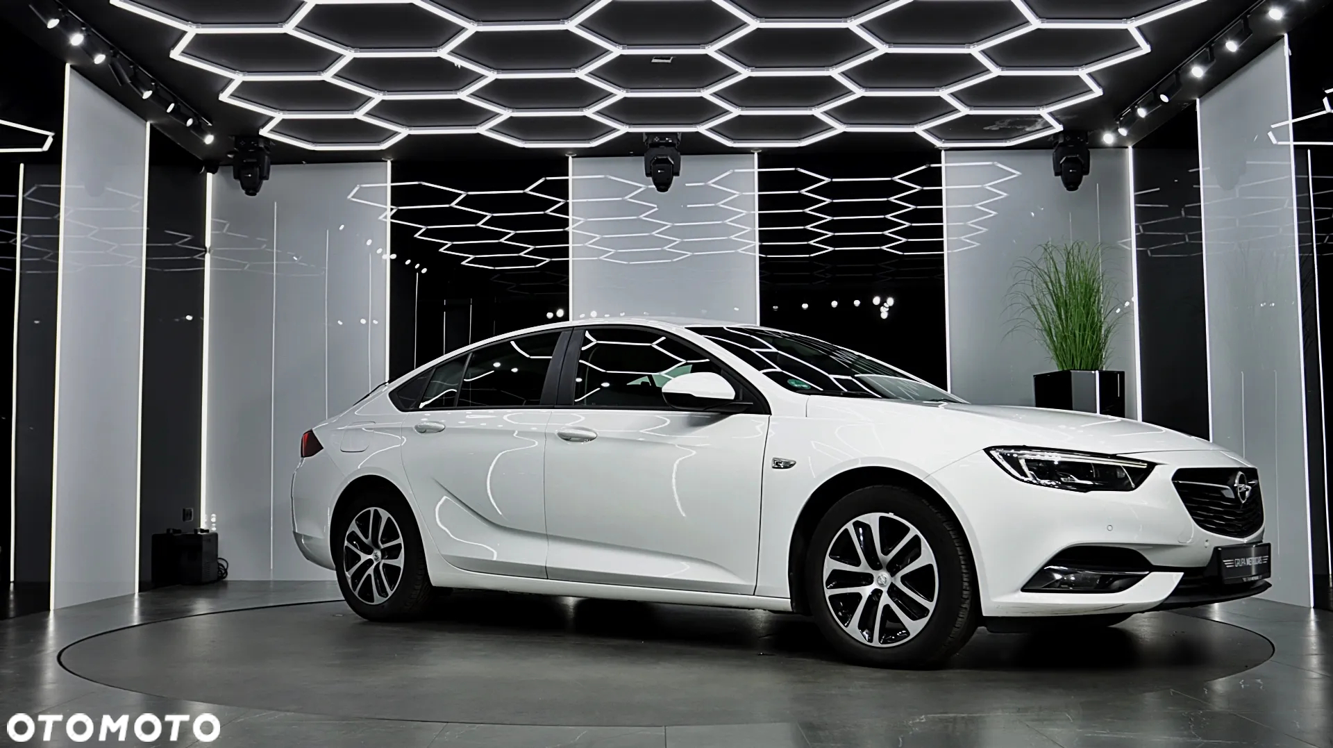 Opel Insignia 1.6 CDTI Innovation S&S - 13