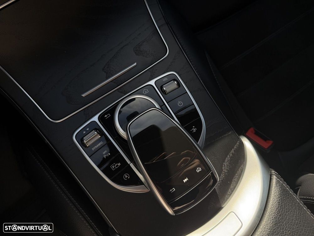 Mercedes-Benz C 220 d AMG Line - 42