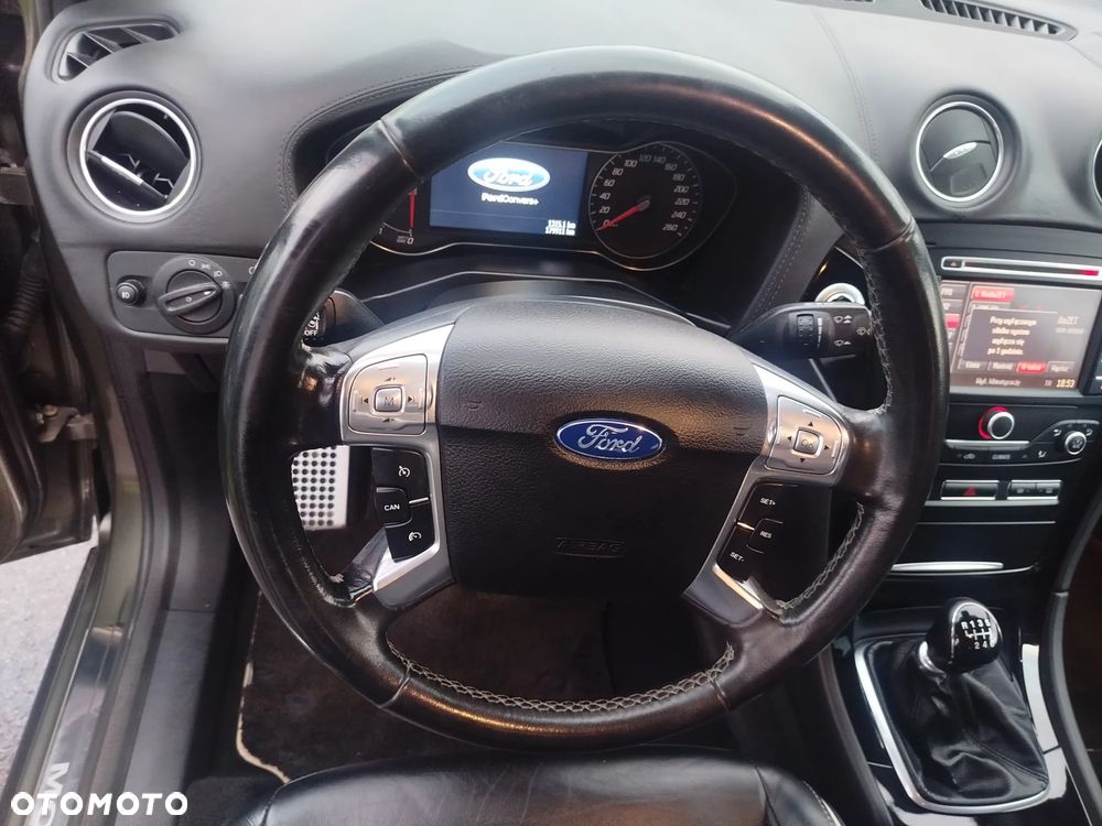 Ford Mondeo - 16