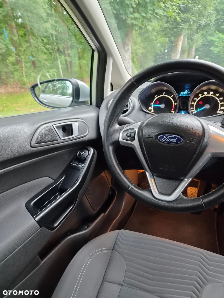 Ford Fiesta 1.5 TDCi Ambiente - 6