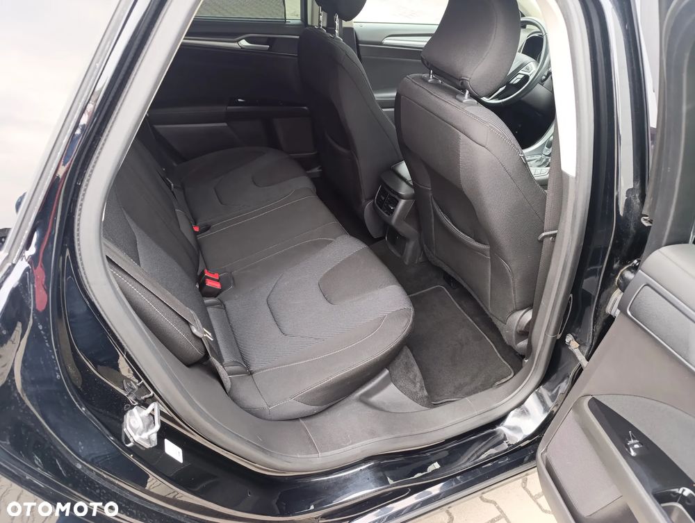 Ford Mondeo 2.0 EcoBlue Titanium - 26